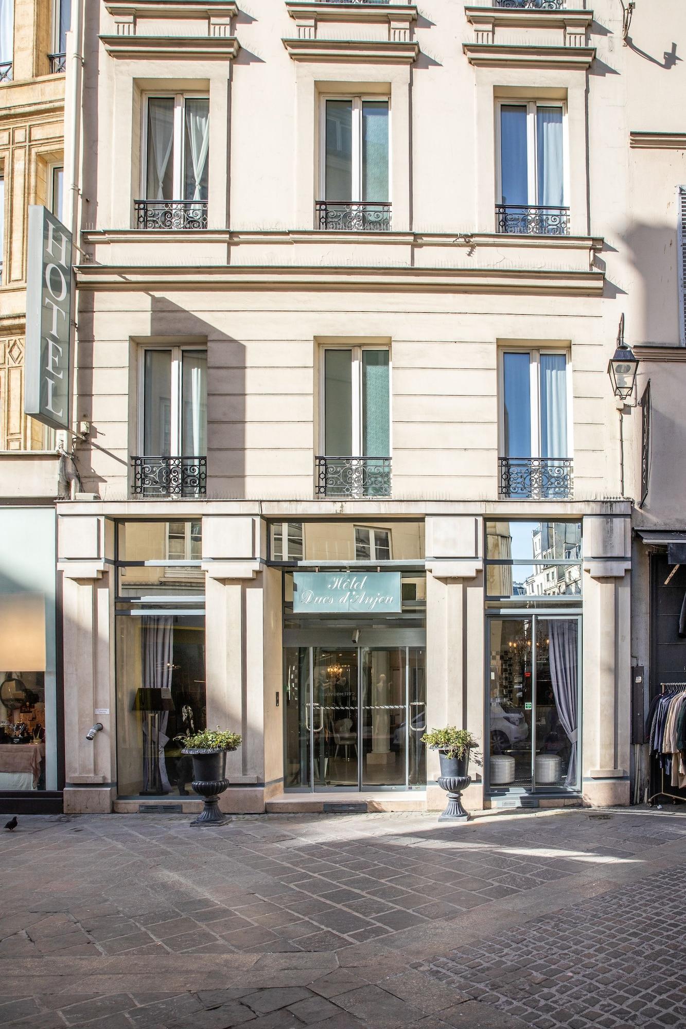 Hotel Des Ducs D'Anjou Paris Exterior foto