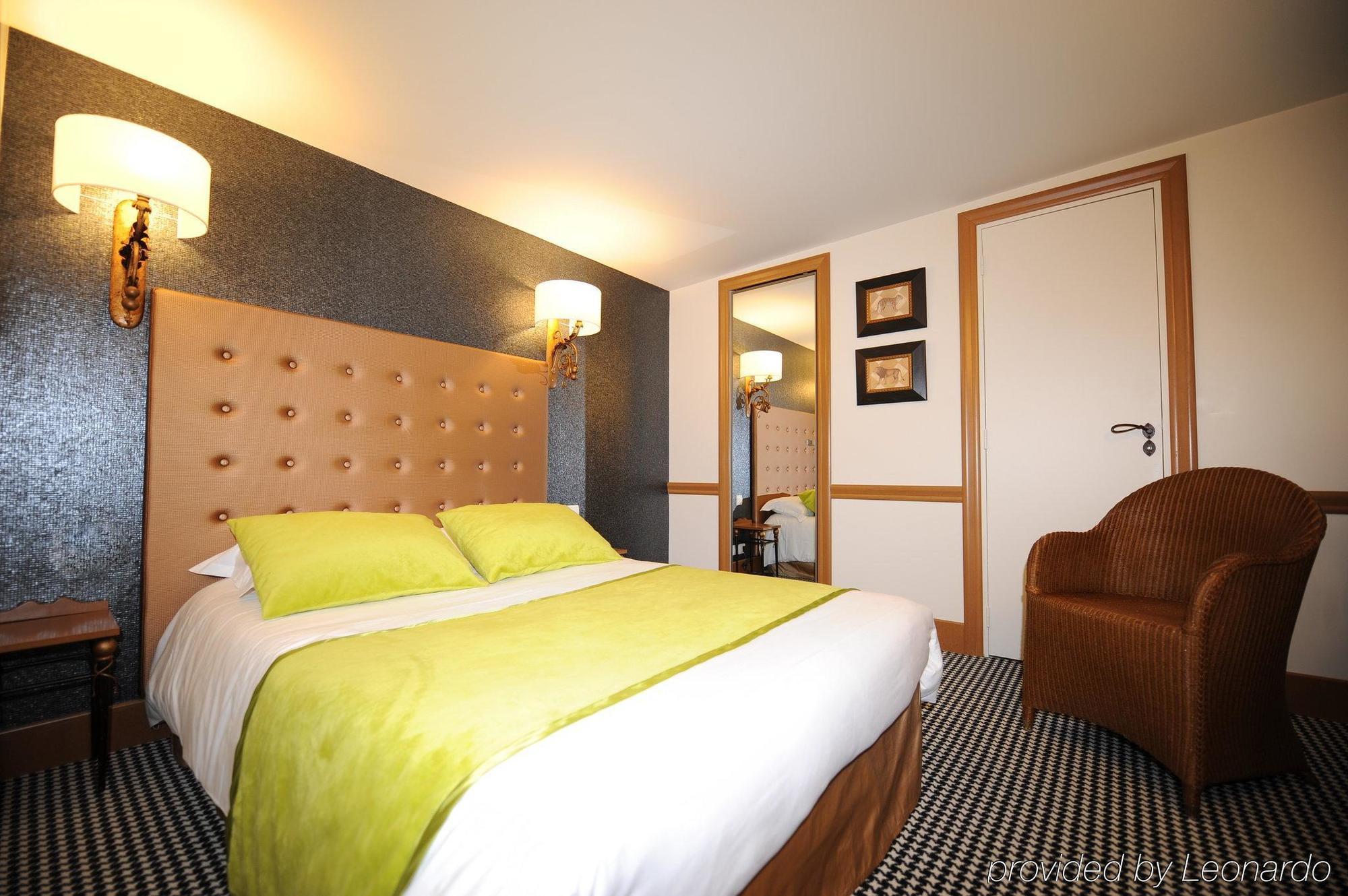 Hotel Des Ducs D'Anjou Paris Cameră foto